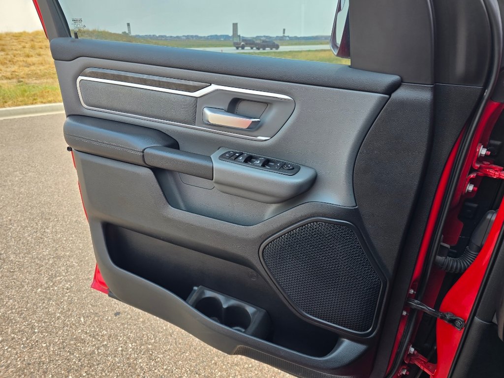 Used 2020 RAM 1500 Big Horn AWD/4WD image 17
