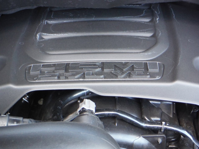 New 2027 RAM 1500 4x4 Crew Cab image 9