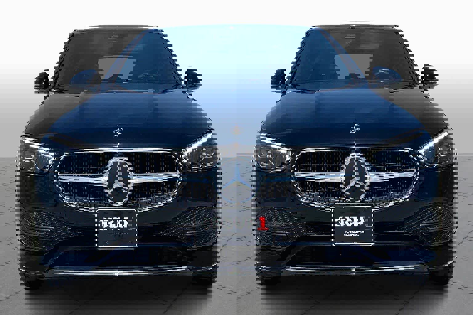 Used 2024 Mercedes-Benz C 300 Sedan w/ Exclusive Trim Package image 4