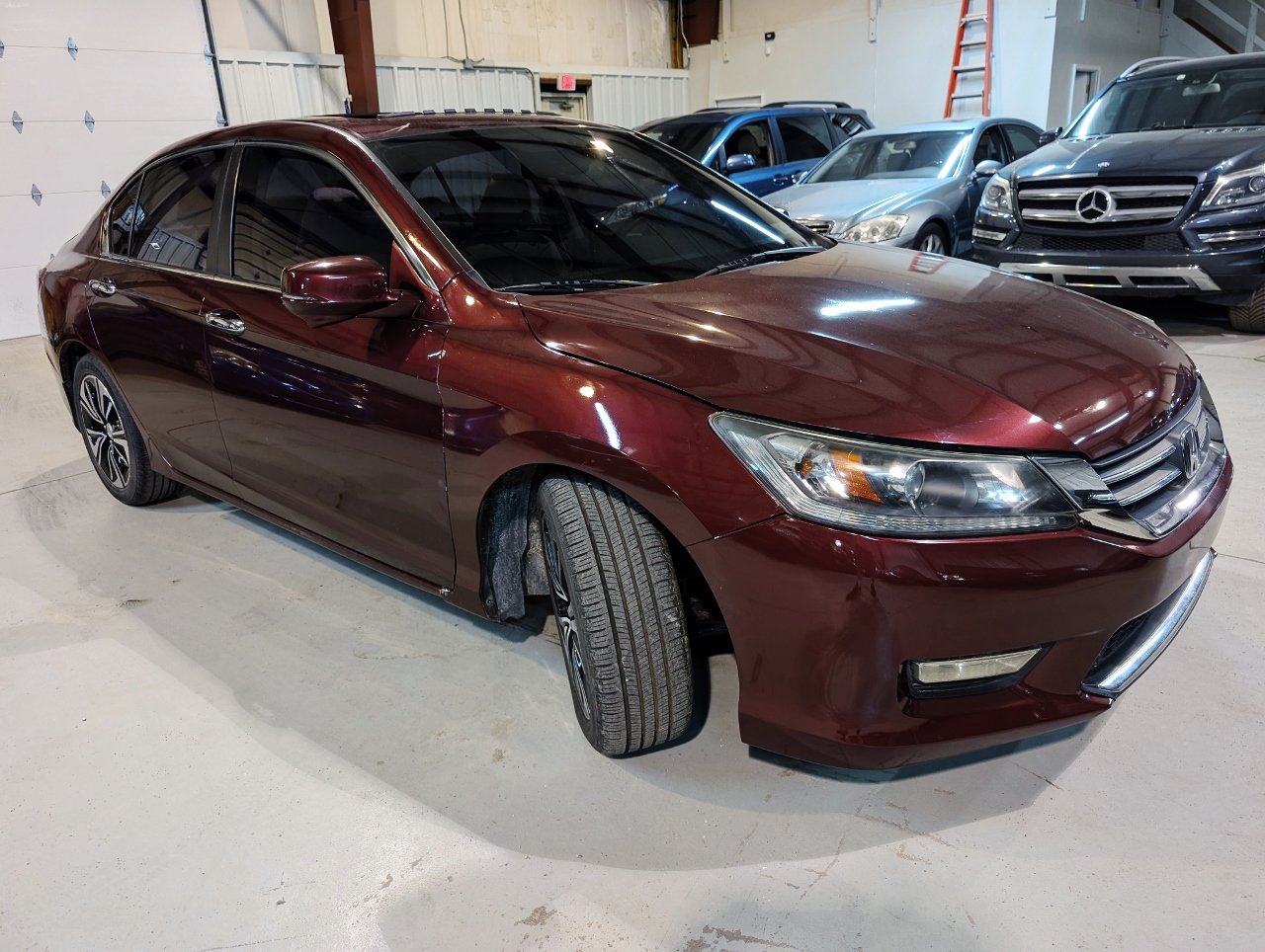 Used 2014 Honda Accord EX image 9