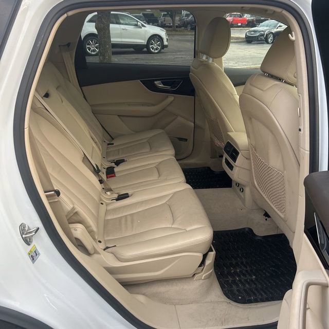 Used 2018 Audi Q7 3.0T Premium Plus image 14