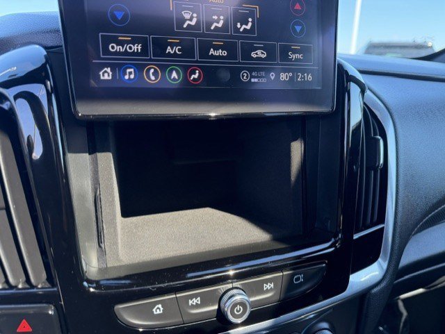 Used 2023 Chevrolet Traverse RS AWD/4WD image 25