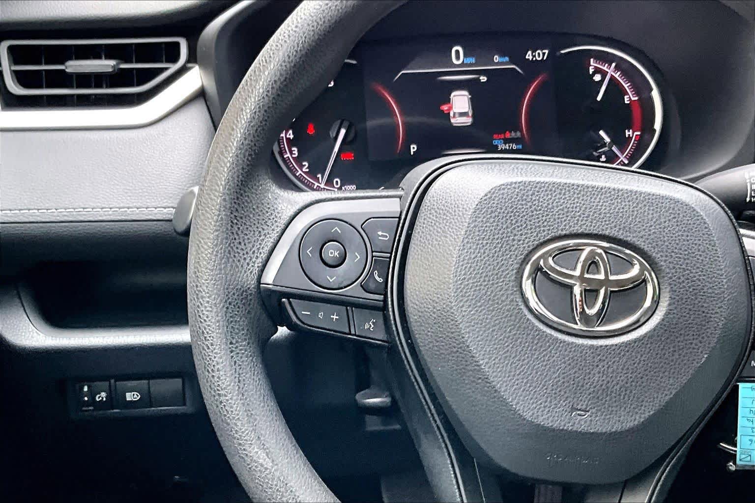 Certified 2023 Toyota RAV4 LE FWD image 23