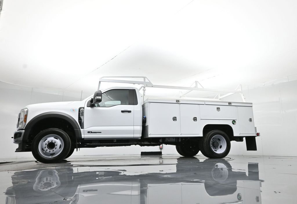 New 2025 Ford F450 XL w/ XL Chrome Package RWD image 56