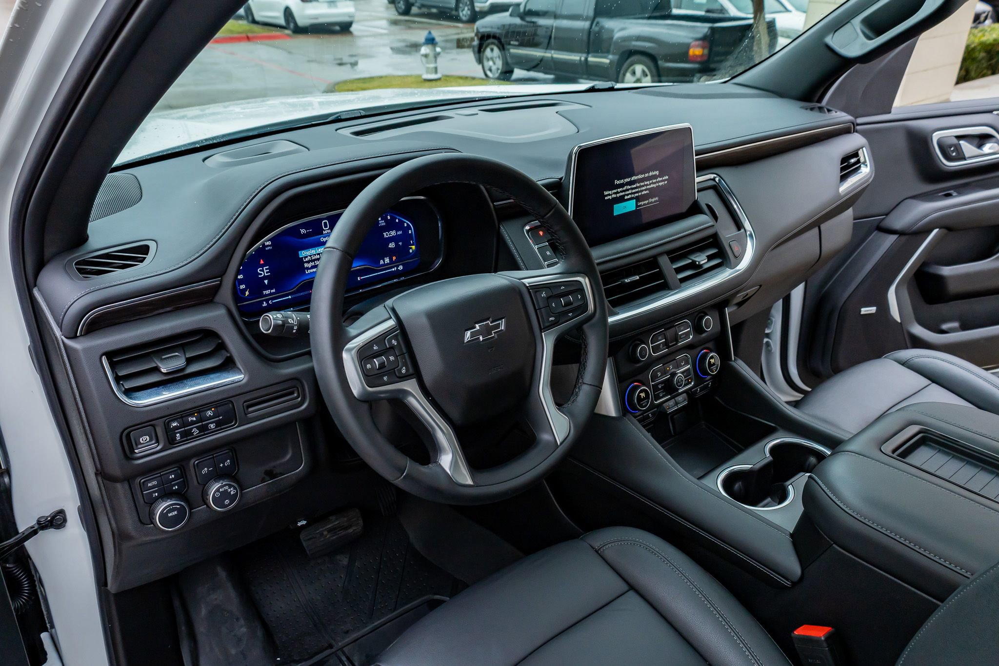 Used 2024 Chevrolet Tahoe Z71 w/ Luxury Package image 17