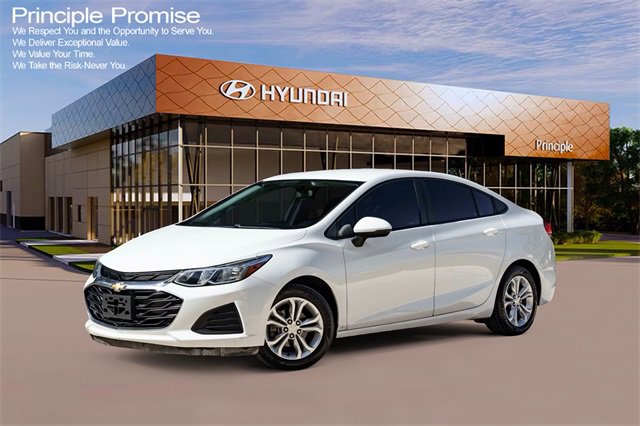 Used 2019 Chevrolet Cruze LS w/ LS Convenience Package