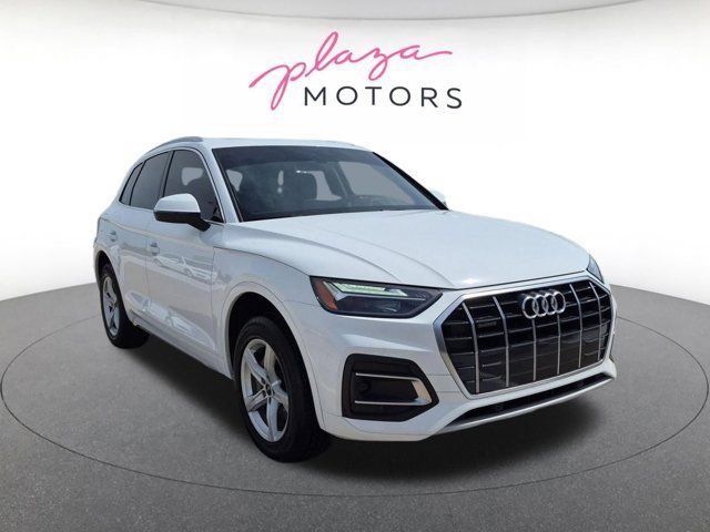 Used 2023 Audi Q5 2.0T Premium w/ Convenience Package AWD/4WD image 3