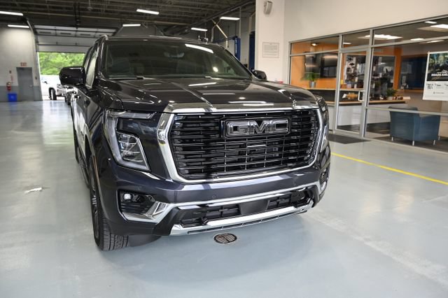 New 2026 GMC Yukon XL Elevation w/ Elevation Premium Package AWD/4WD image 3
