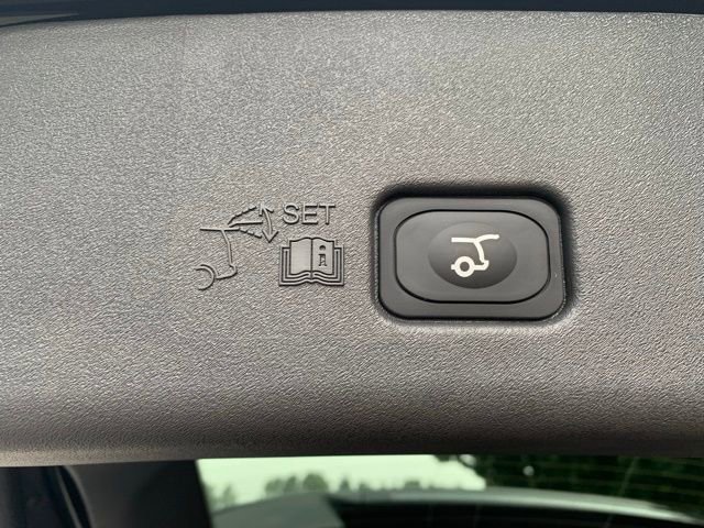 New 2025 Lincoln Nautilus Reserve image 6