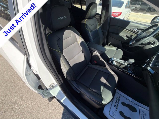 Used 2024 Chevrolet Trax ACTIV w/ Sunroof Package FWD image 27