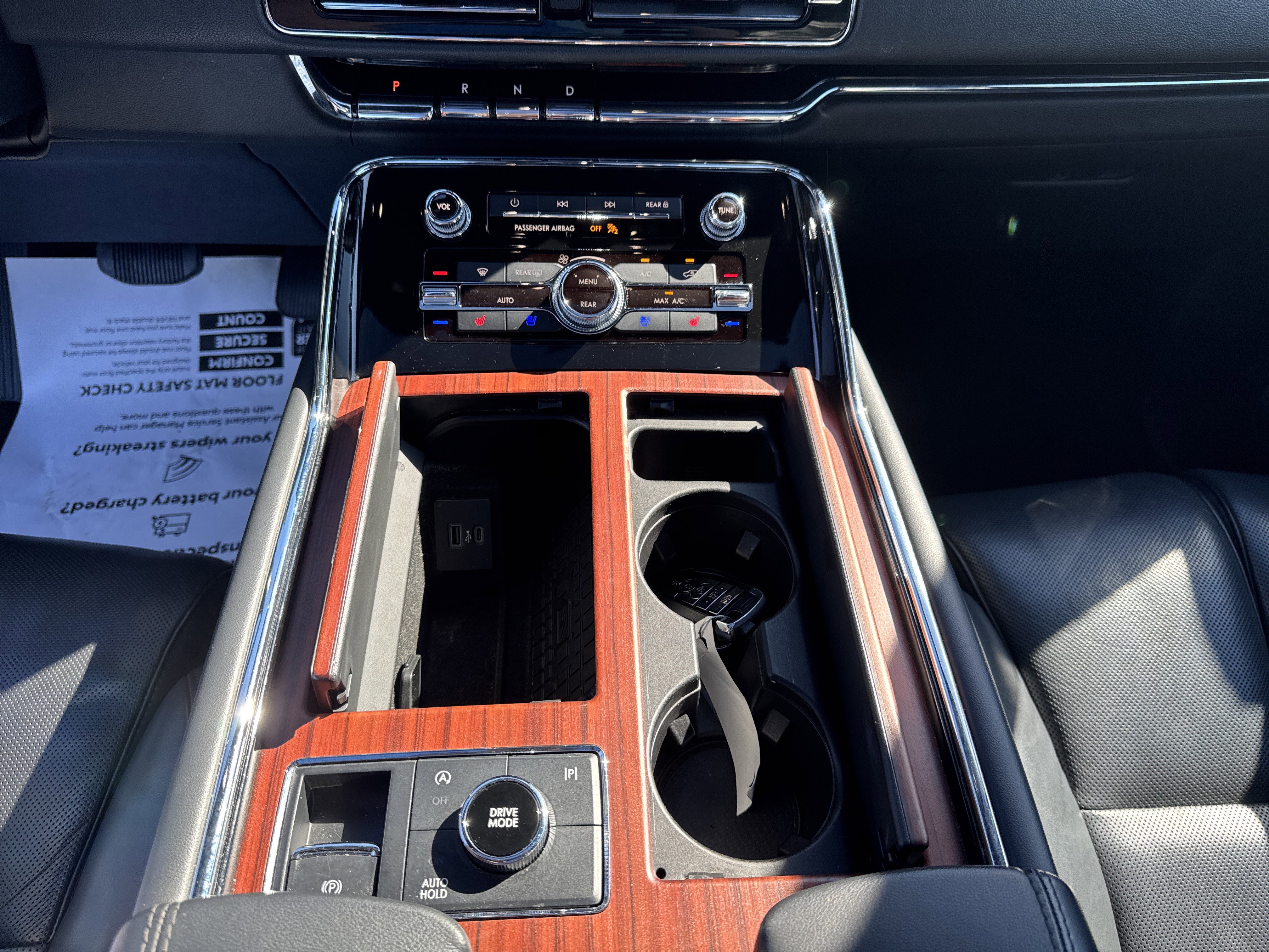 Used 2023 Lincoln Navigator Reserve image 21