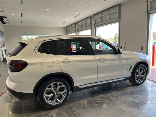 Used 2023 BMW X3 xDrive30i w/ Premium Package image 9