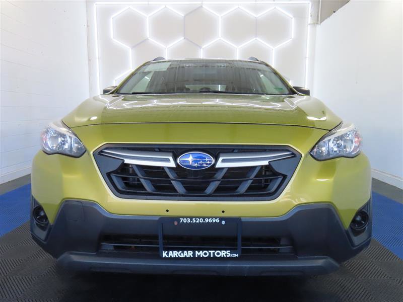Used 2022 Subaru Crosstrek 2.0i image 2