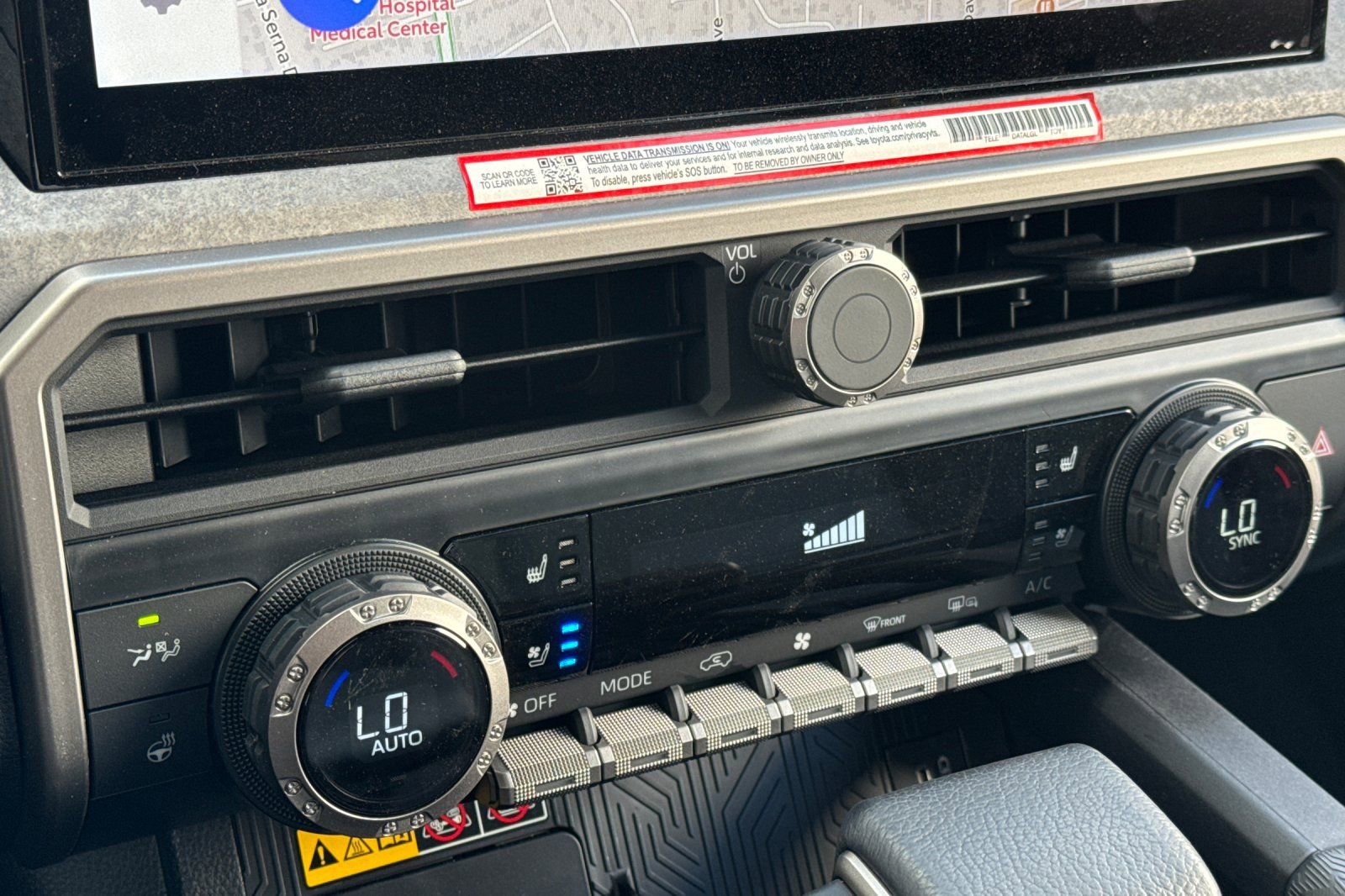 Certified 2025 Toyota 4Runner Trailhunter image 28