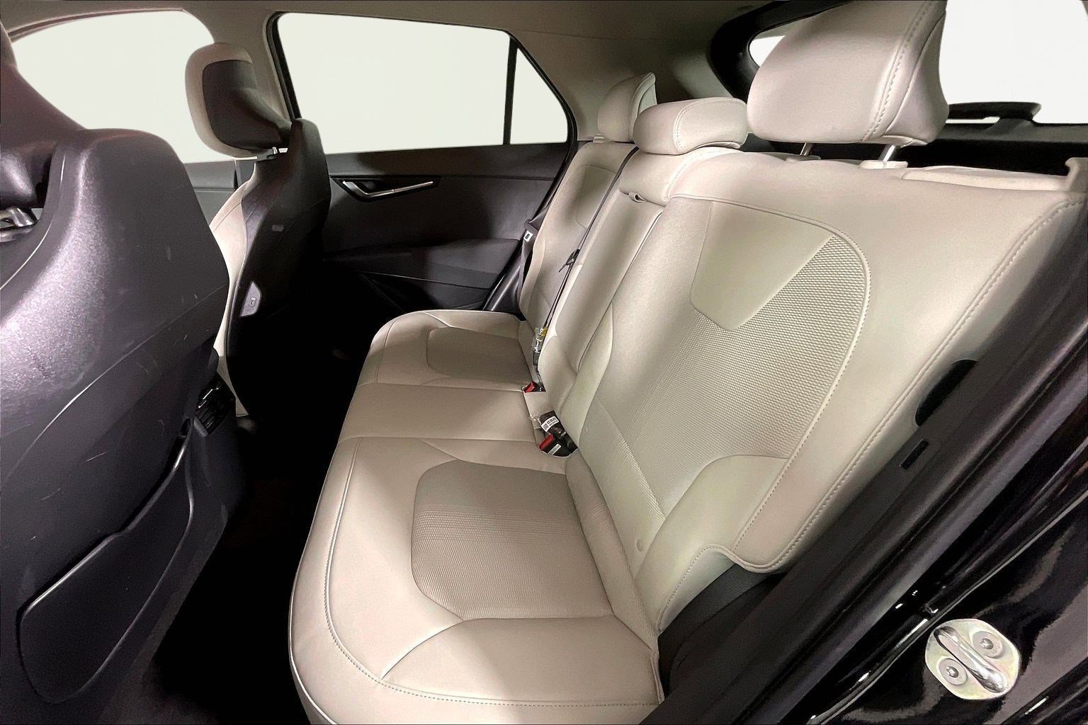 Used 2024 Kia Niro EX image 22