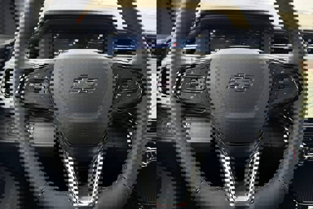 New 2027 Chevrolet Bolt LT w/ Comfort Package image 23