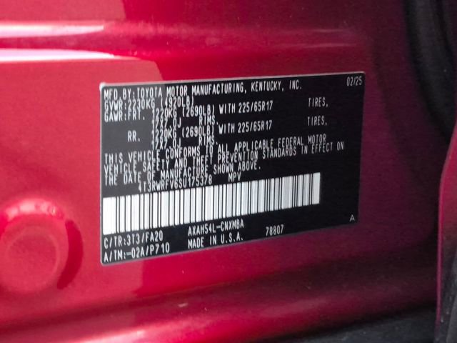 Used 2025 Toyota RAV4 XLE image 24