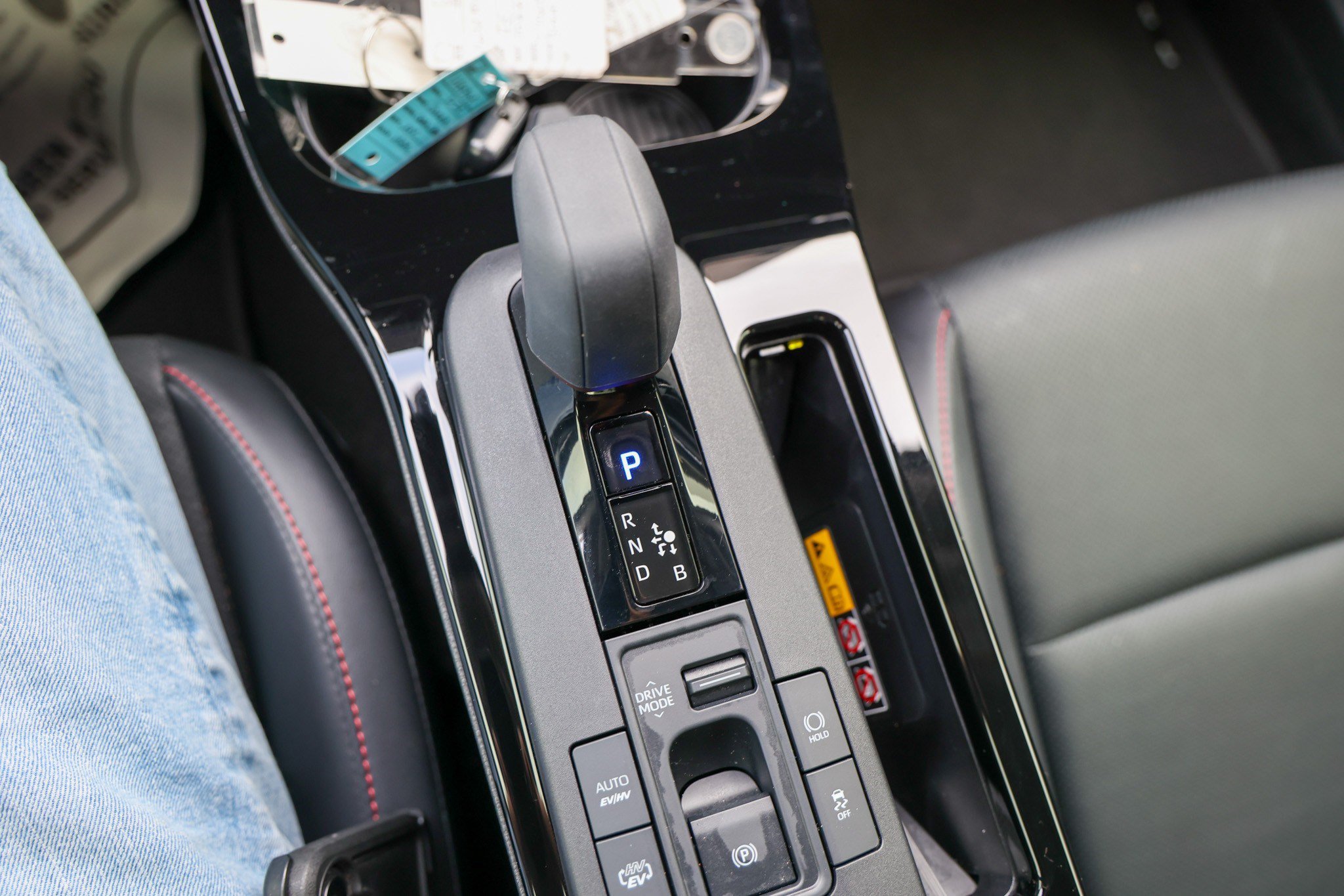 Certified 2026 Toyota Prius Plug-In Hybrid FWD image 26