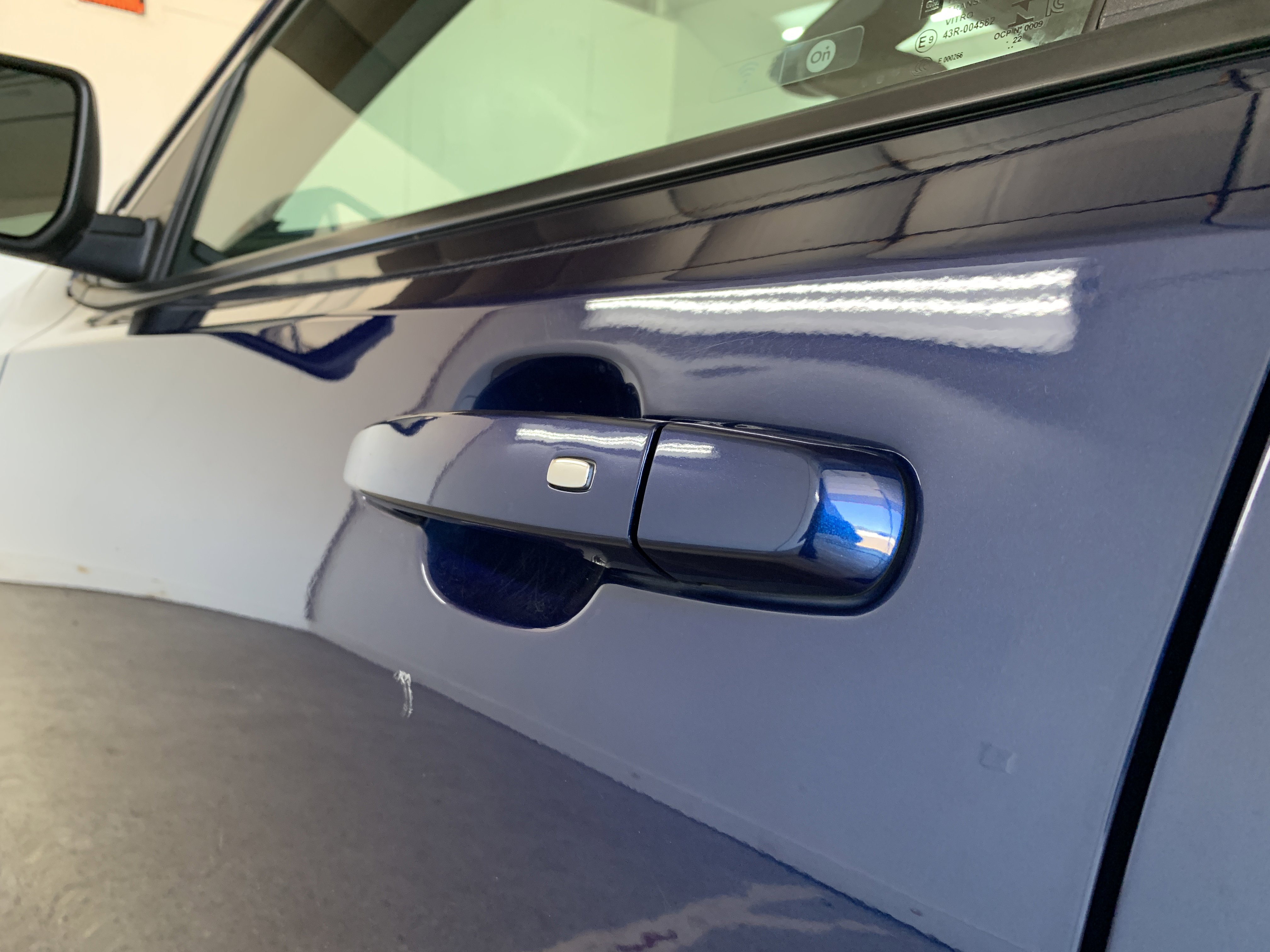 Used 2022 GMC Terrain SLE w/ Driver Convenience Package image 8