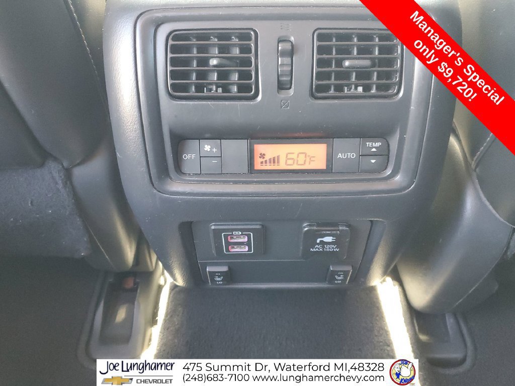 Used 2018 Nissan Pathfinder SL w/ Midnight Edition Package AWD/4WD image 22