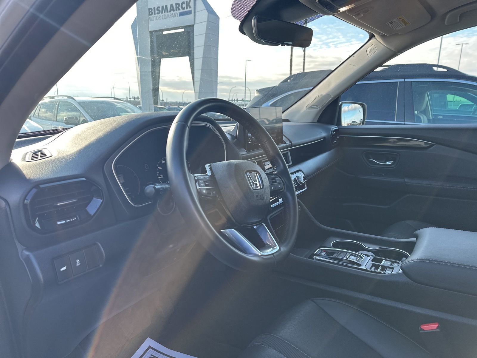 Used 2023 Honda Pilot Touring image 12