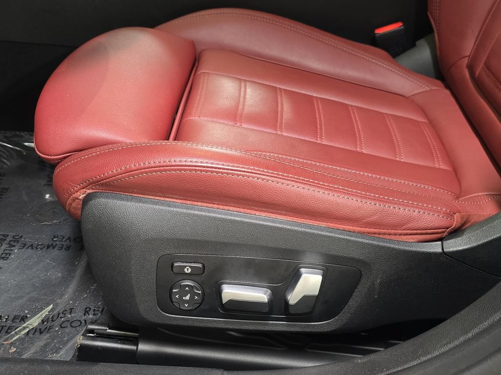 Used 2023 BMW i4 eDrive35 RWD image 25