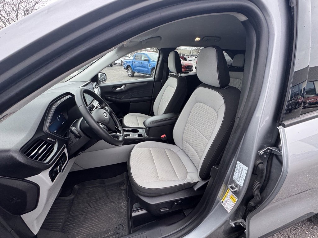 Used 2023 Ford Escape Active w/ Tech Pack #2 image 13