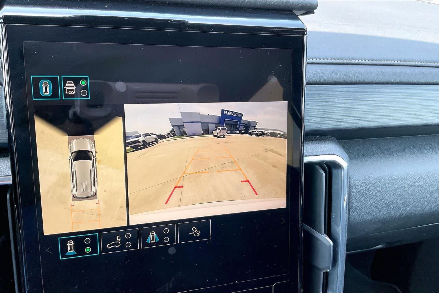 Certified 2025 GMC Acadia Elevation FWD image 26
