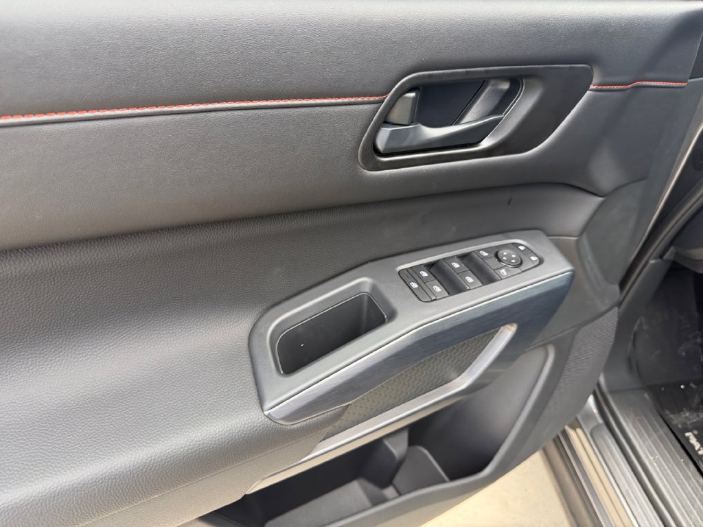 New 2026 Nissan Pathfinder Rock Creek w/ Rock Creek Premium Package AWD/4WD image 11