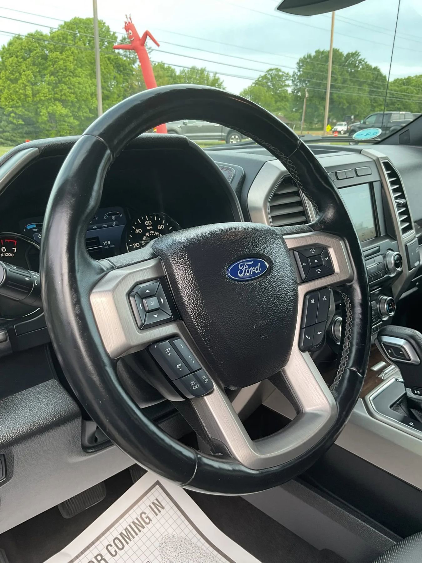 Used 2017 Ford F150 Platinum w/ Equipment Group 701A Luxury AWD/4WD image 30