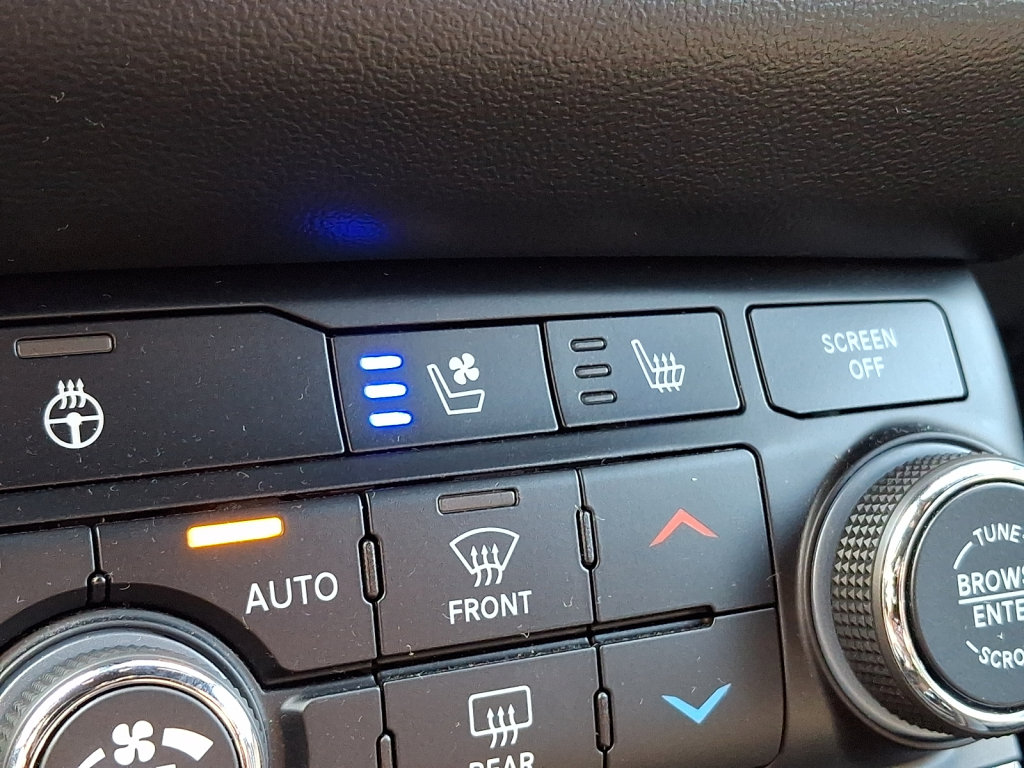 Used 2023 Dodge Durango R/T AWD/4WD image 30