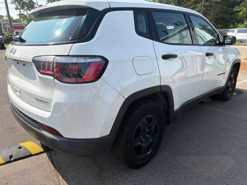 Used 2018 Jeep Compass Sport FWD image 5
