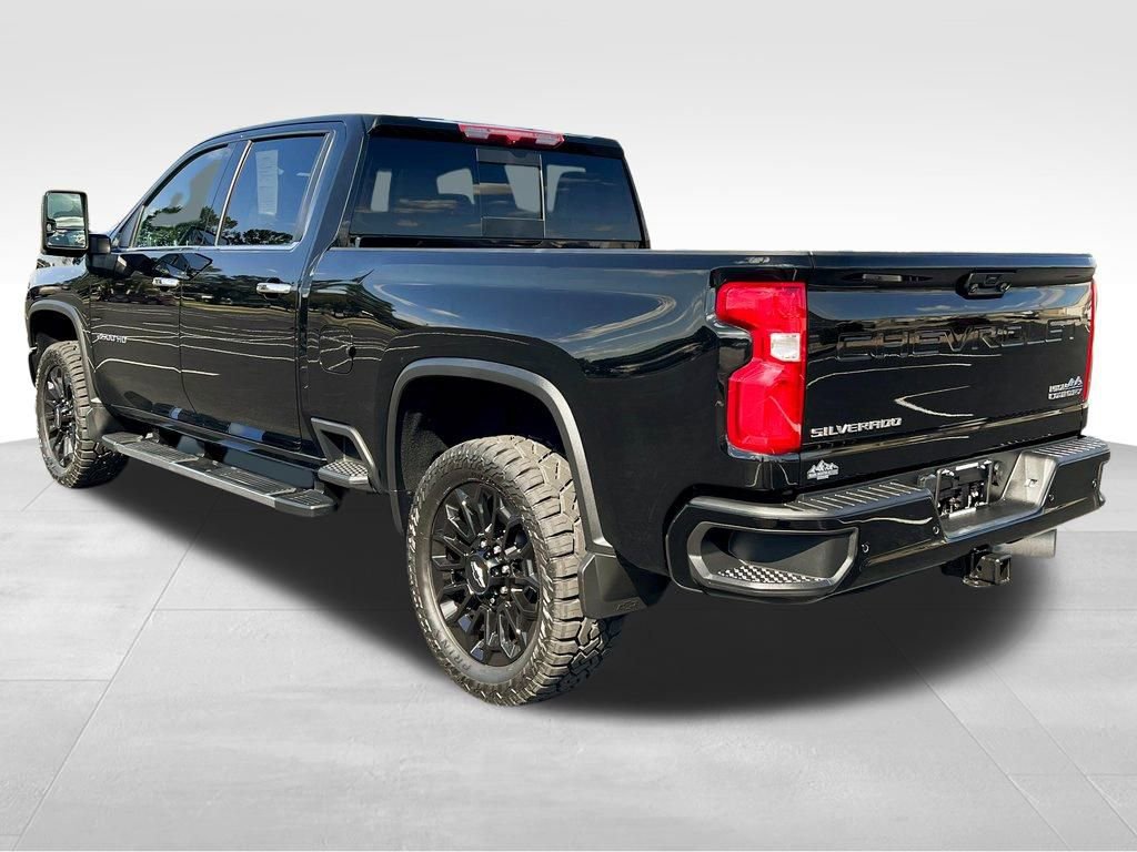 Used 2023 Chevrolet Silverado 2500 High Country image 11