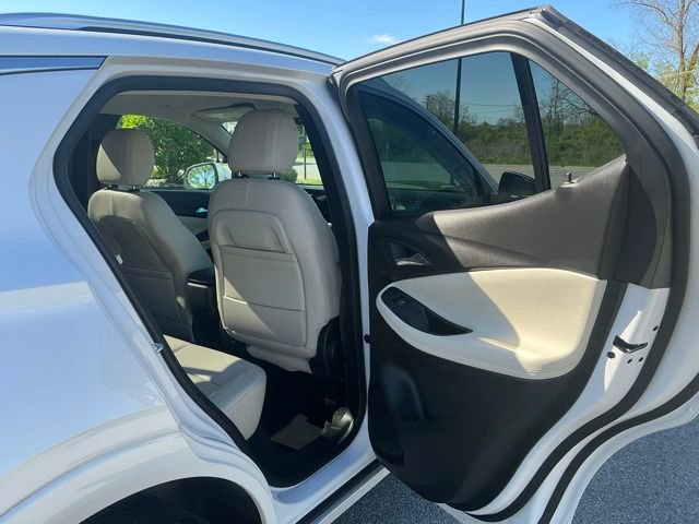 Used 2024 Buick Encore GX Avenir w/ Avenir Technology Package FWD image 22