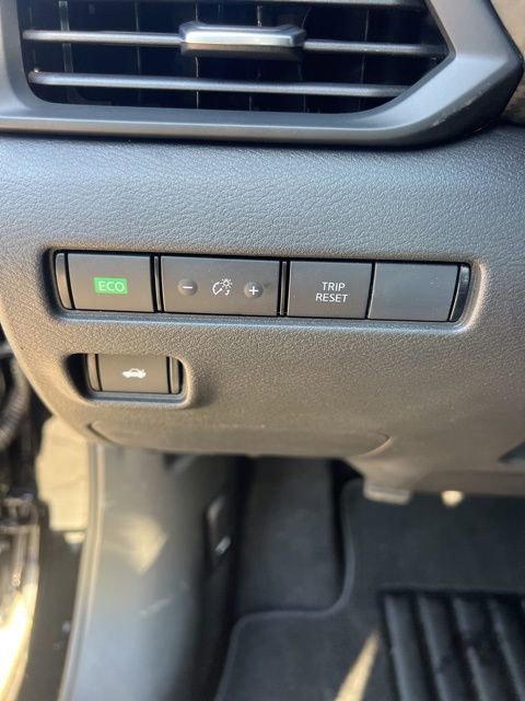 Used 2025 Nissan Sentra S image 11