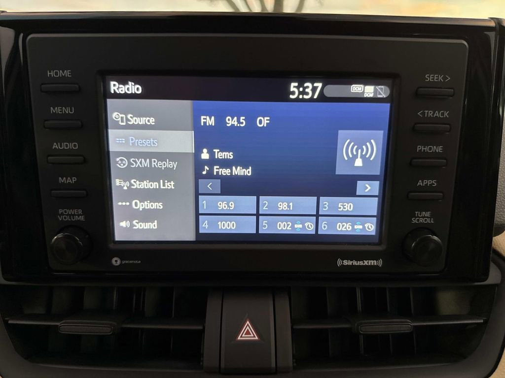 Used 2022 Toyota RAV4 XLE image 29