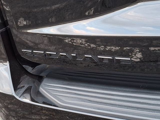 Used 2021 Cadillac Escalade Sport Platinum w/ LPO, ONYX Package image 33