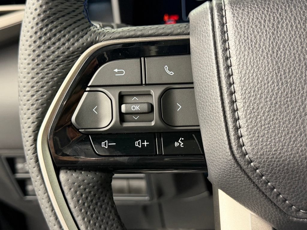 Used 2026 Toyota Sequoia Platinum AWD/4WD image 27