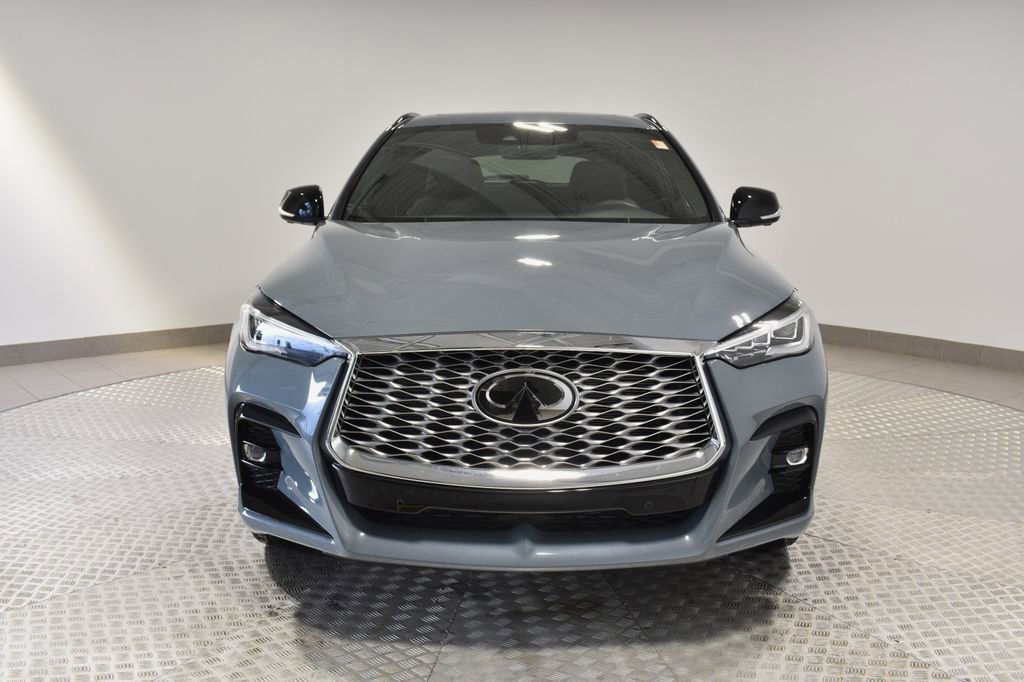 Certified 2025 INFINITI QX55 Essential image 11