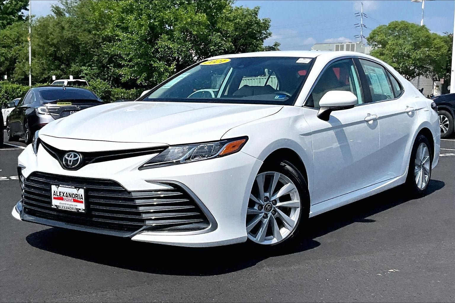 Used 2021 Toyota Camry LE w/ Convenience Package FWD video 1