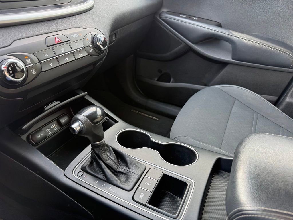 Used 2016 Kia Sorento LX image 15