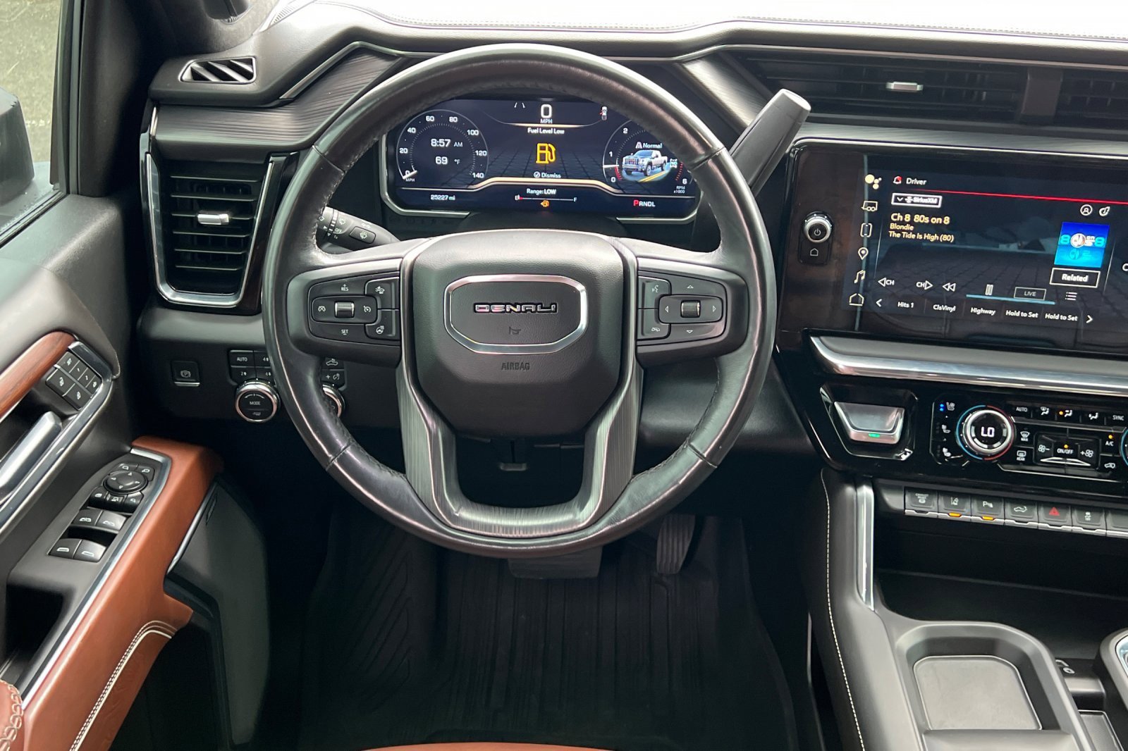 Used 2024 GMC Sierra 3500 Denali Ultimate image 11