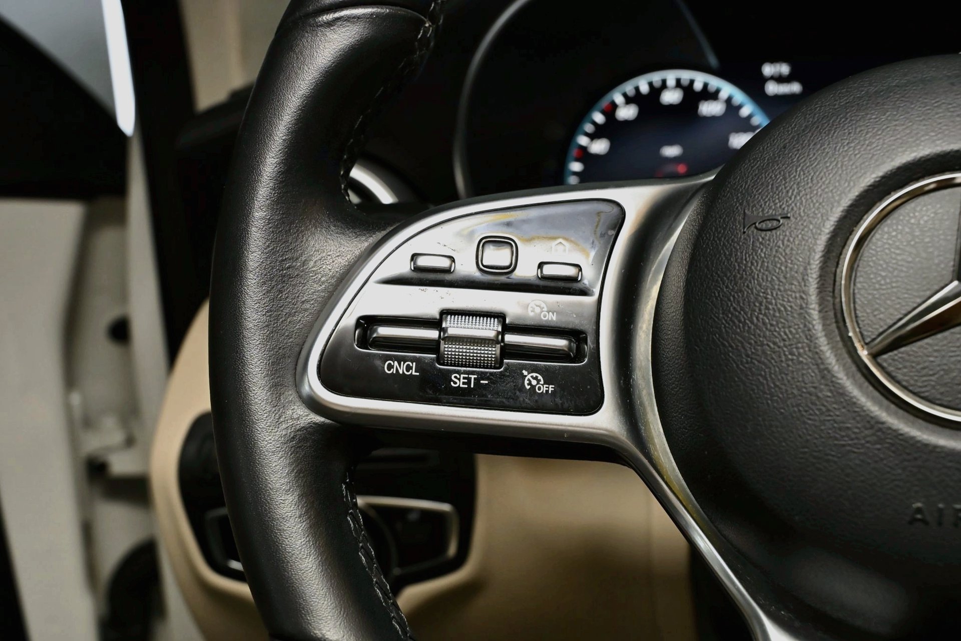 Used 2022 Mercedes-Benz GLC 300 image 29