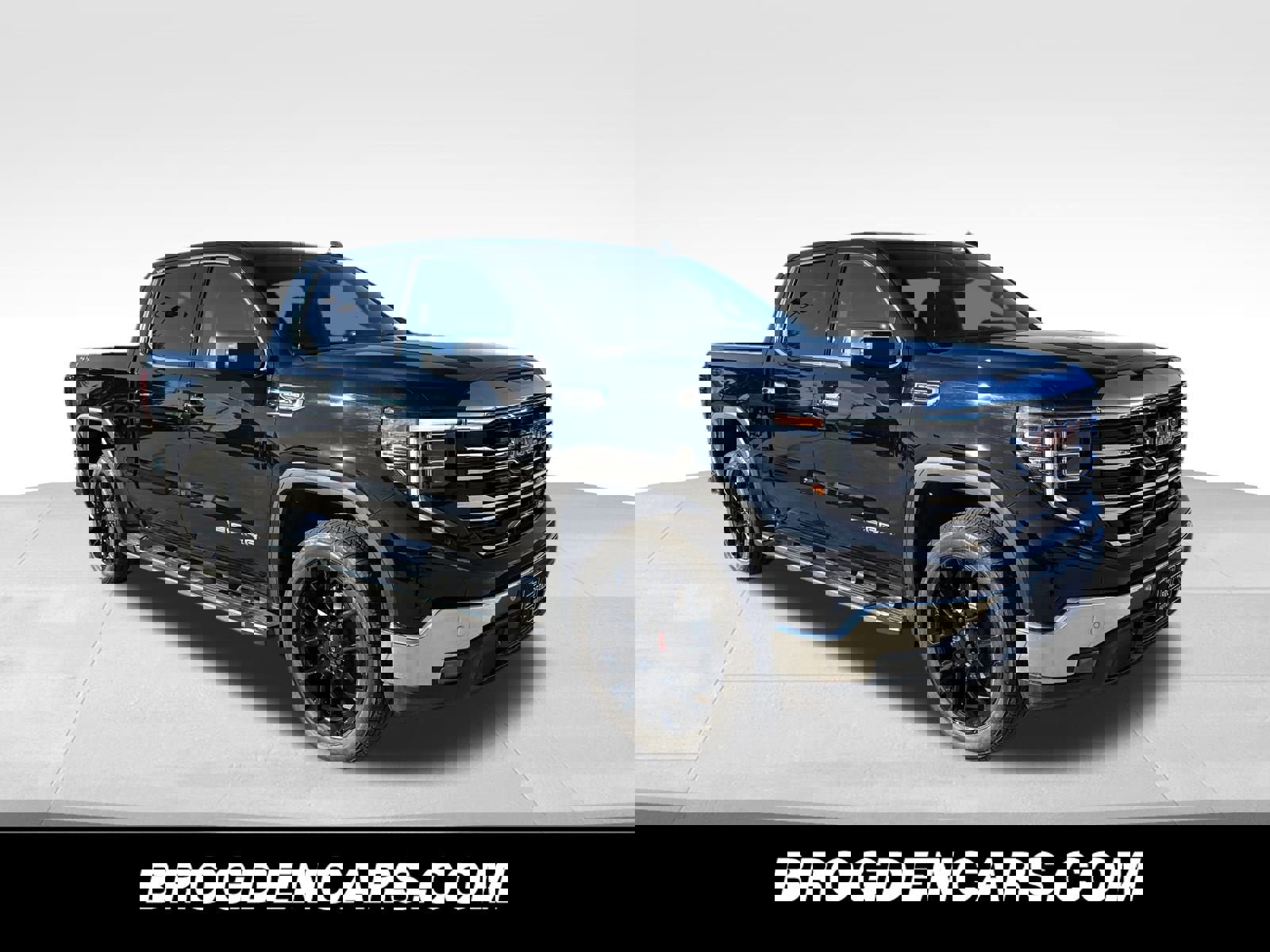 New 2026 GMC Sierra 1500 SLT w/ SLT Premium Plus Package image 1