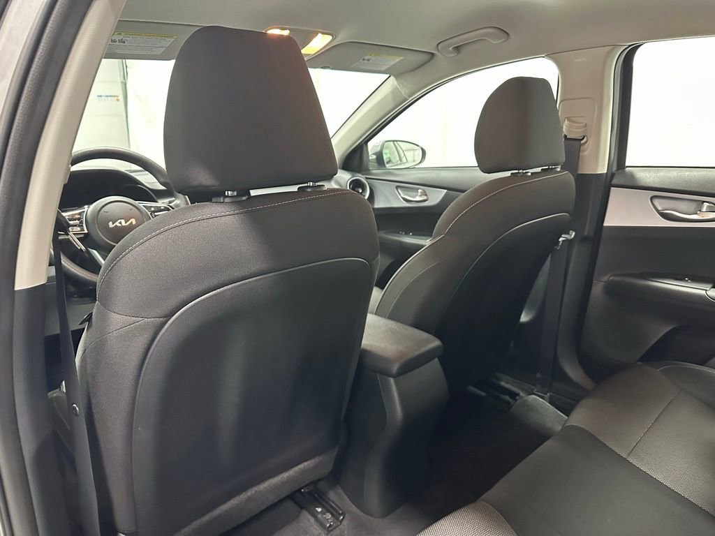 Used 2024 Kia Forte LXS image 41