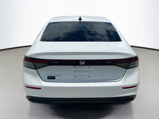 Used 2025 Honda Accord SE image 7