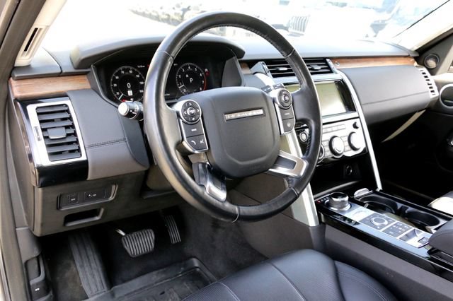 Used 2018 Land Rover Discovery HSE AWD/4WD image 9