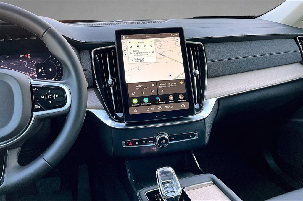 Certified 2026 Volvo XC90 B6 Plus w/ Protection Package Premier image 9