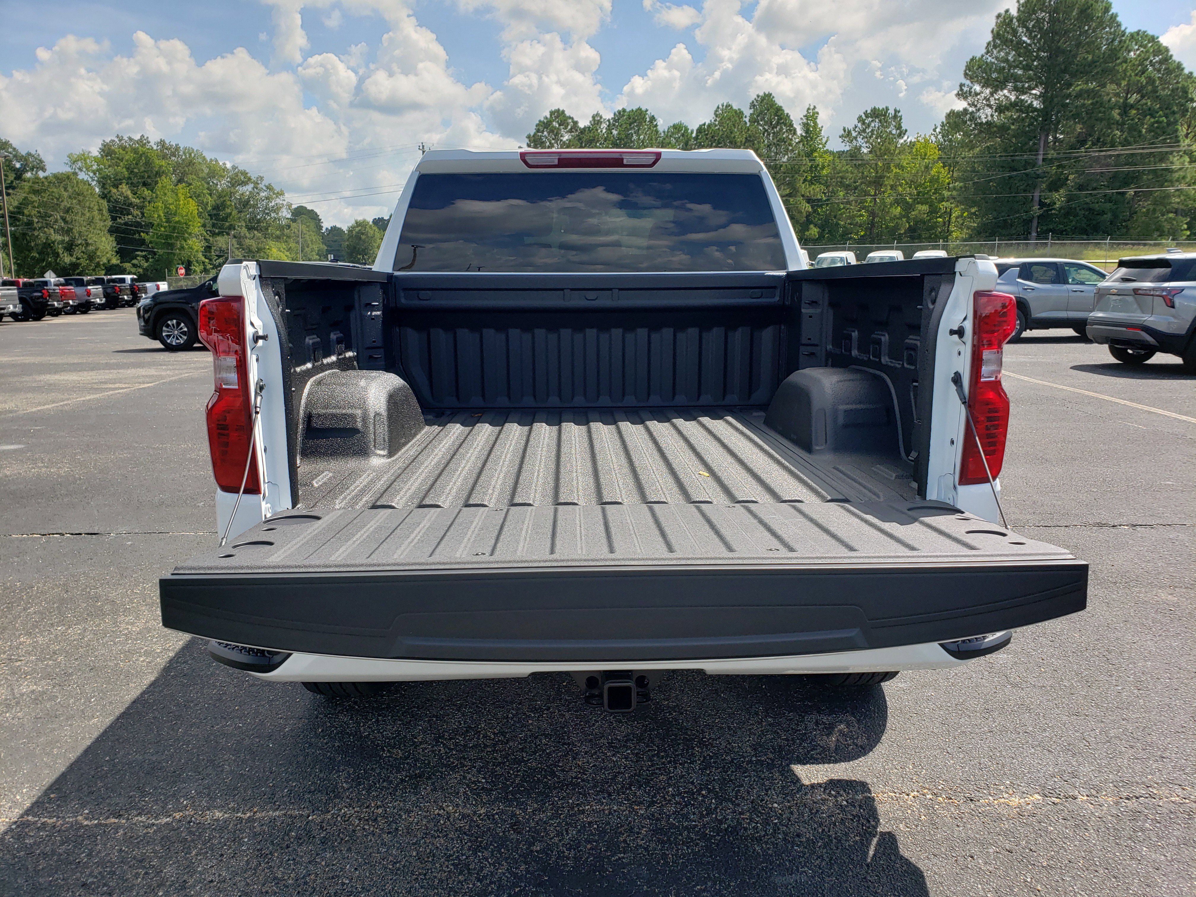 New 2025 Chevrolet Silverado 1500 Custom w/ LPO, Dark Essentials Package image 9