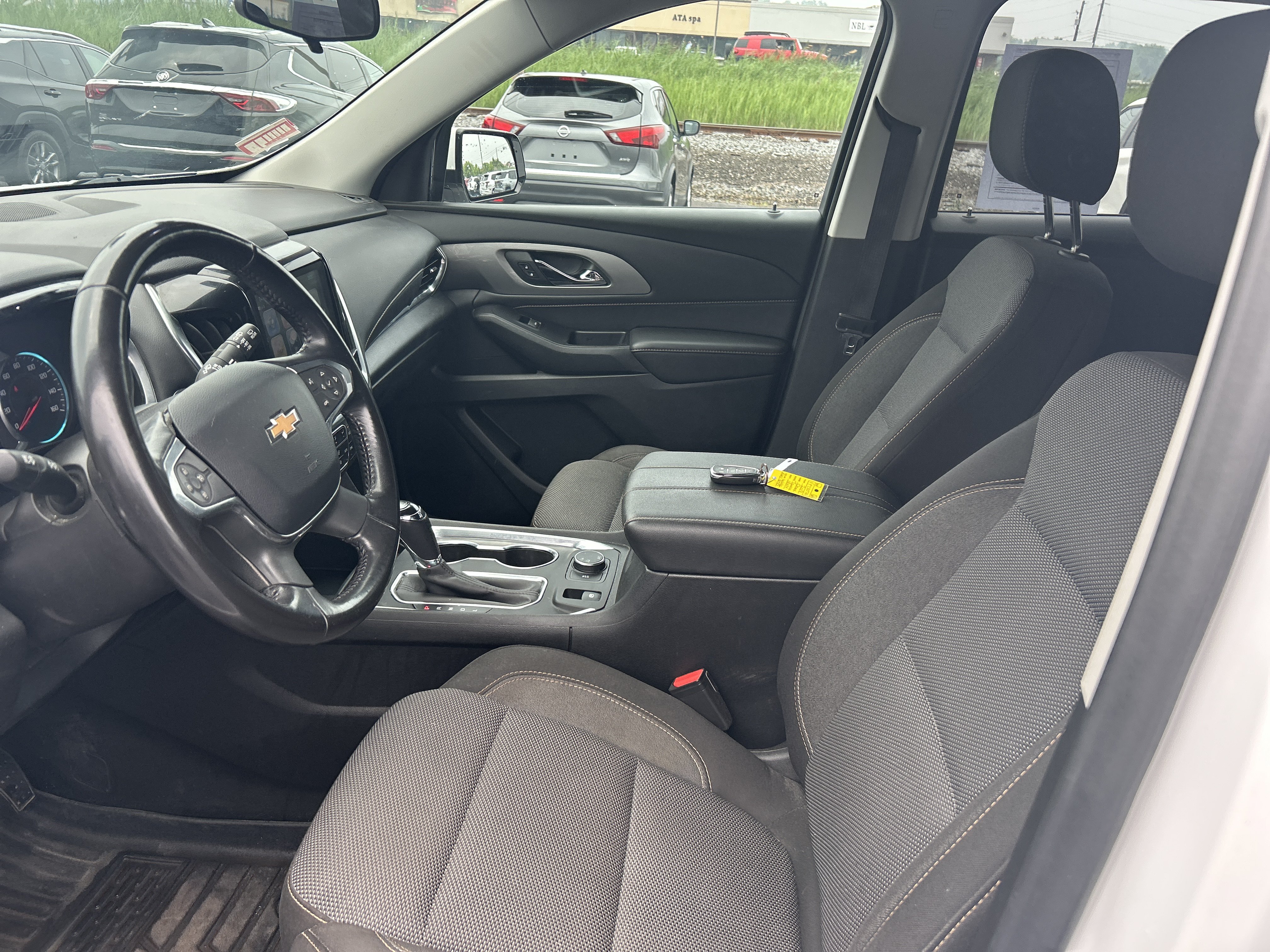 Used 2019 Chevrolet Traverse LT AWD/4WD image 12